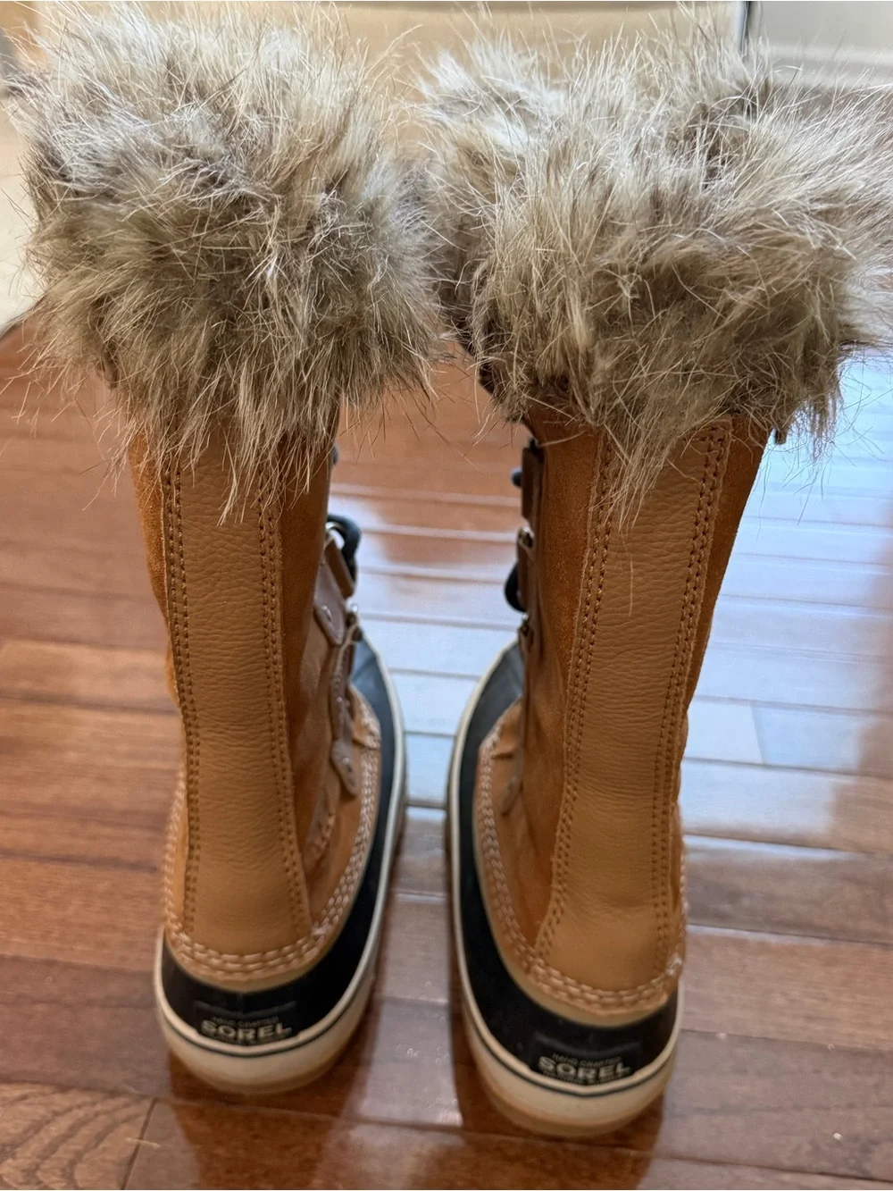 Sorel Tan Fur-Trim Waterproof Lace-Up Winter Boots Sz 8.5